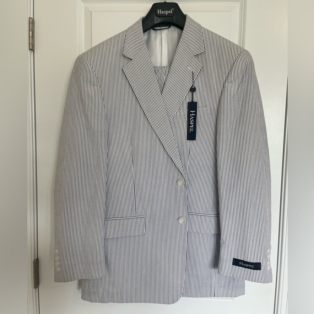 Mens Haspel Suit
